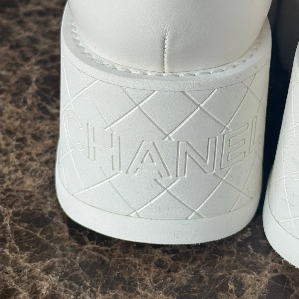 Chanel 24c white lambskin quilted wedge combat boot bootie sz 39